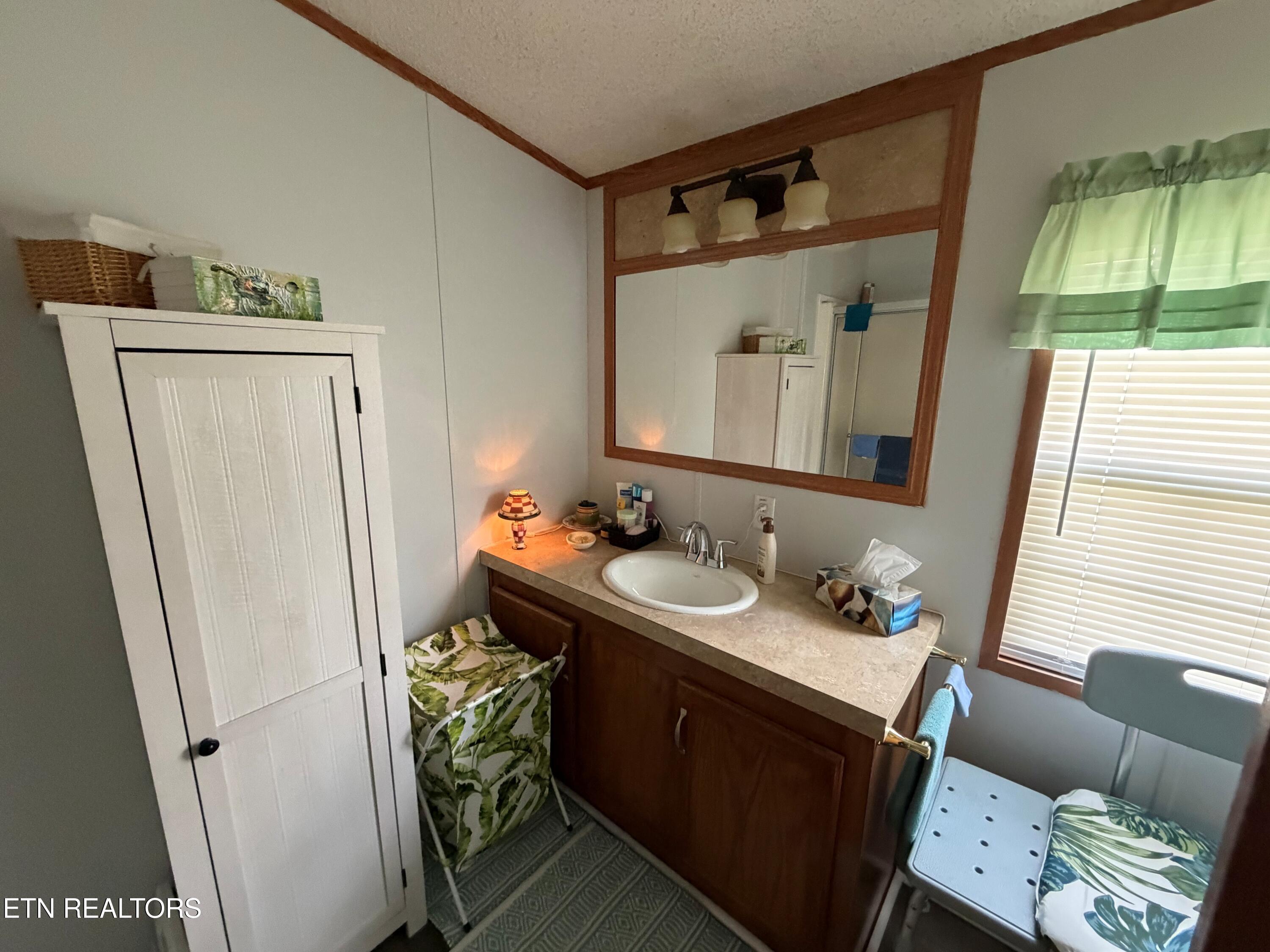 6998 Plateau Road Crossville, TN 38571 - Photo 19 of 28 6889 Plateau Road guest ba 2