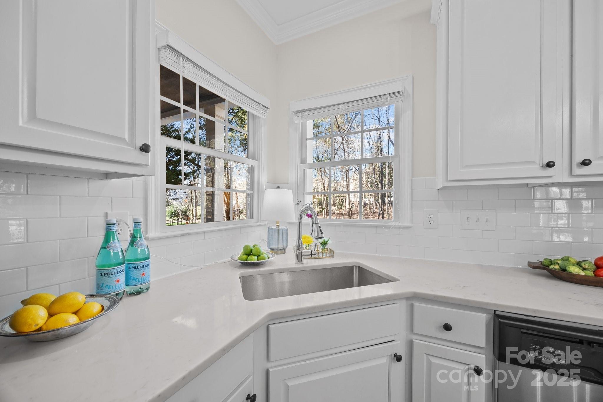 11911 Farnborough Road Huntersville, NC 28078 - Photo 15 of 47 Gallery Image 15