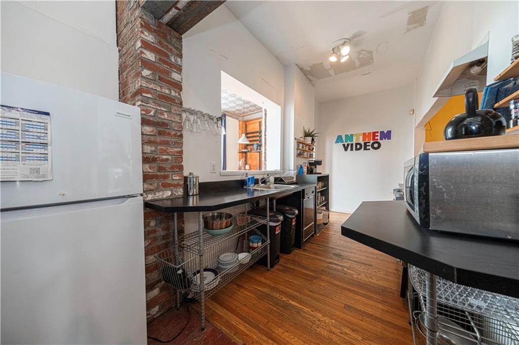 2828 Spring Street Pittsburgh, PA 15210 - Photo 16 of 37 Gallery Image 16