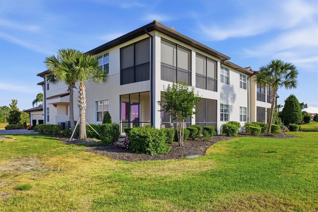 7346 Divot Loop, Unit 12B Lakewood Ranch, FL 34202 - Photo 34 of 90