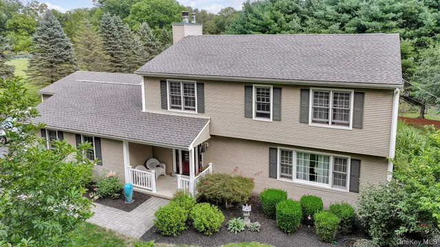 $735,000 | 83 Little Collabar Road, Montgomery, NY 12549