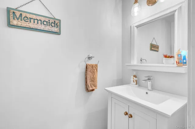 $735,000 | 83 Little Collabar Road, Montgomery, NY 12549