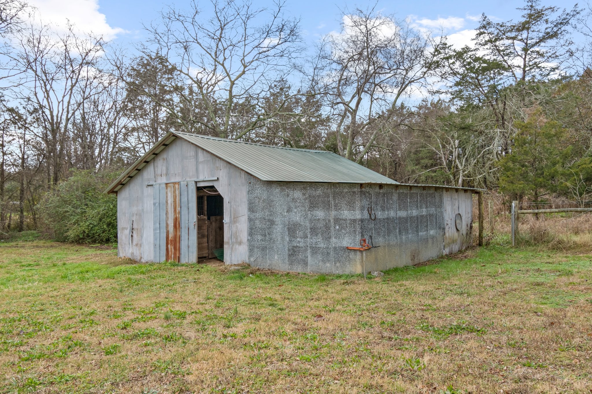 572 Belfast Farmington Road Belfast, TN 37019 - Photo 33 of 50 24x27 barn with 4 stalls