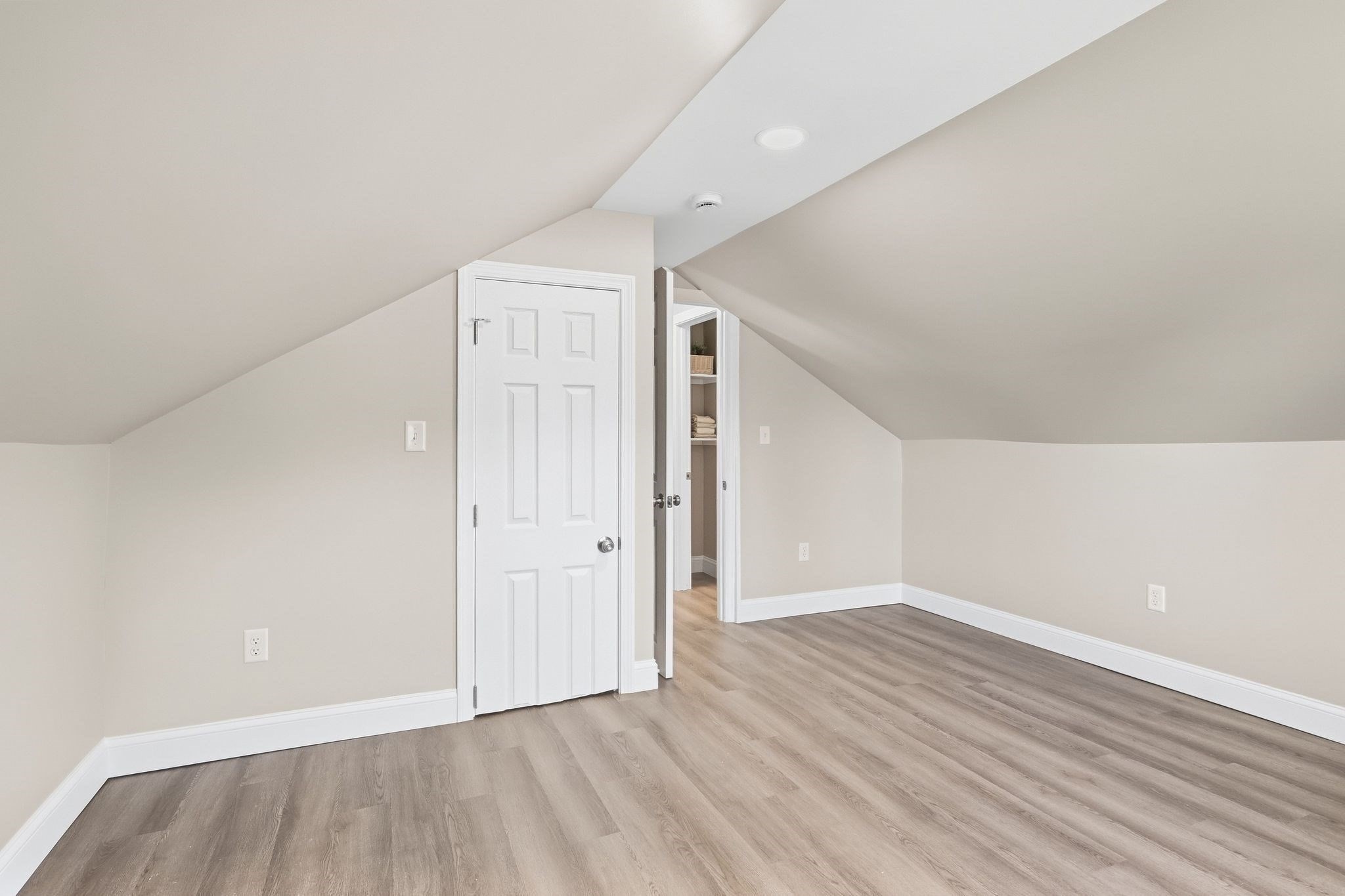 1078 Granby Road Chicopee, MA 01020 - Photo 26 of 37 Gallery Image 26