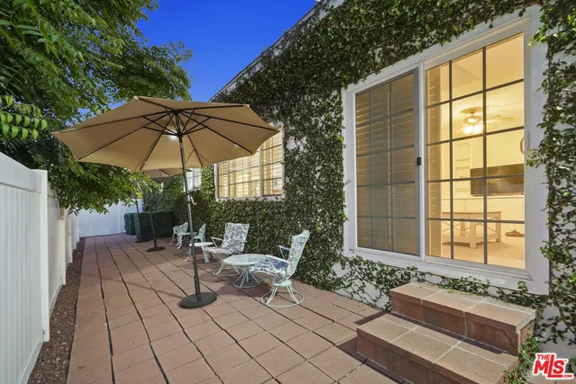 $1,299,000 | 11538 La Maida Street, Valley Village, CA 91601