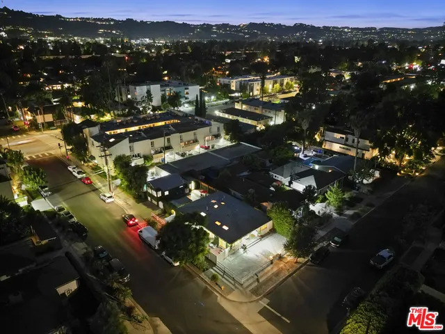 $1,299,000 | 11538 La Maida Street, Valley Village, CA 91601