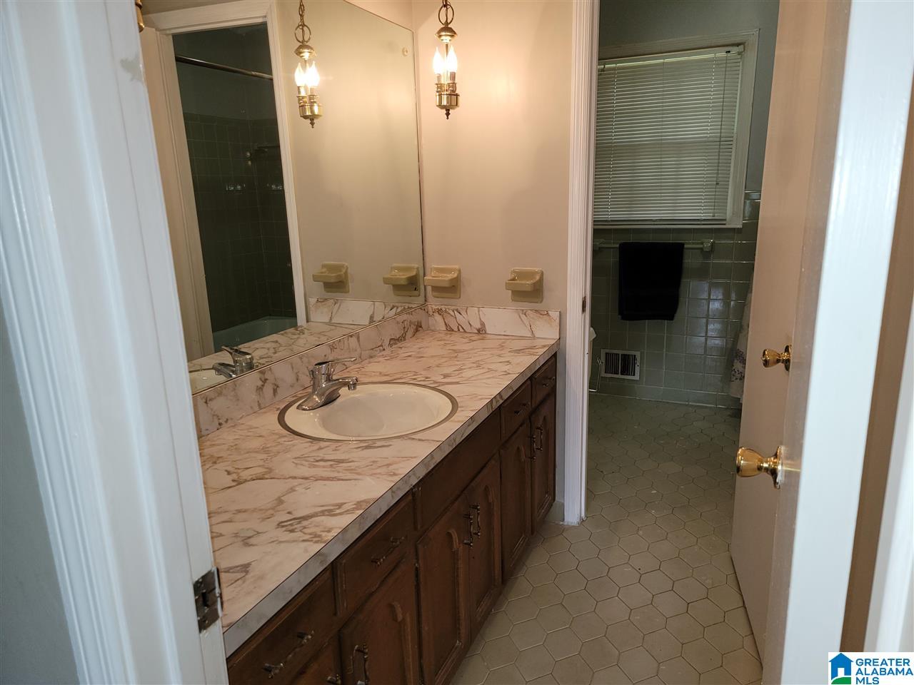 620 Vaughn Circle Birmingham, AL 35235 - Photo 40 of 49