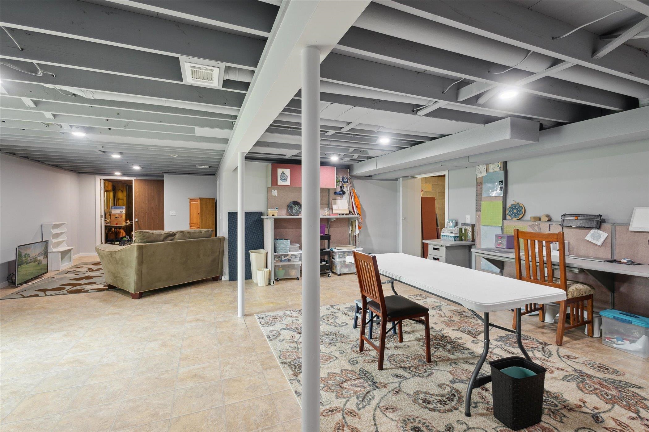 15010 South Grove Road Lansing, MI 48906 - Photo 28 of 45