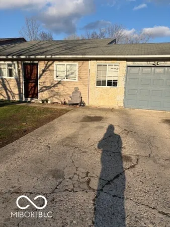 $1,550 | 5321 Gainsborough Court, Indianapolis, IN 46254