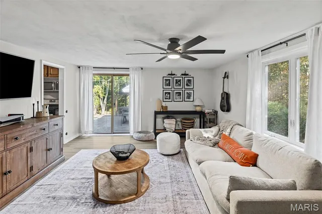 $305,000 | 2641 Highway 156, Waterloo, IL 62298