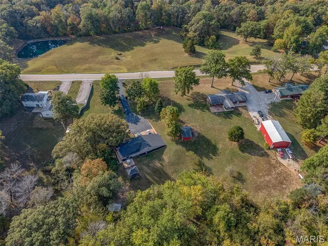 $305,000 | 2641 Highway 156, Waterloo, IL 62298