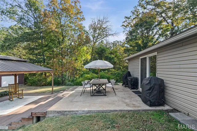 $305,000 | 2641 Highway 156, Waterloo, IL 62298