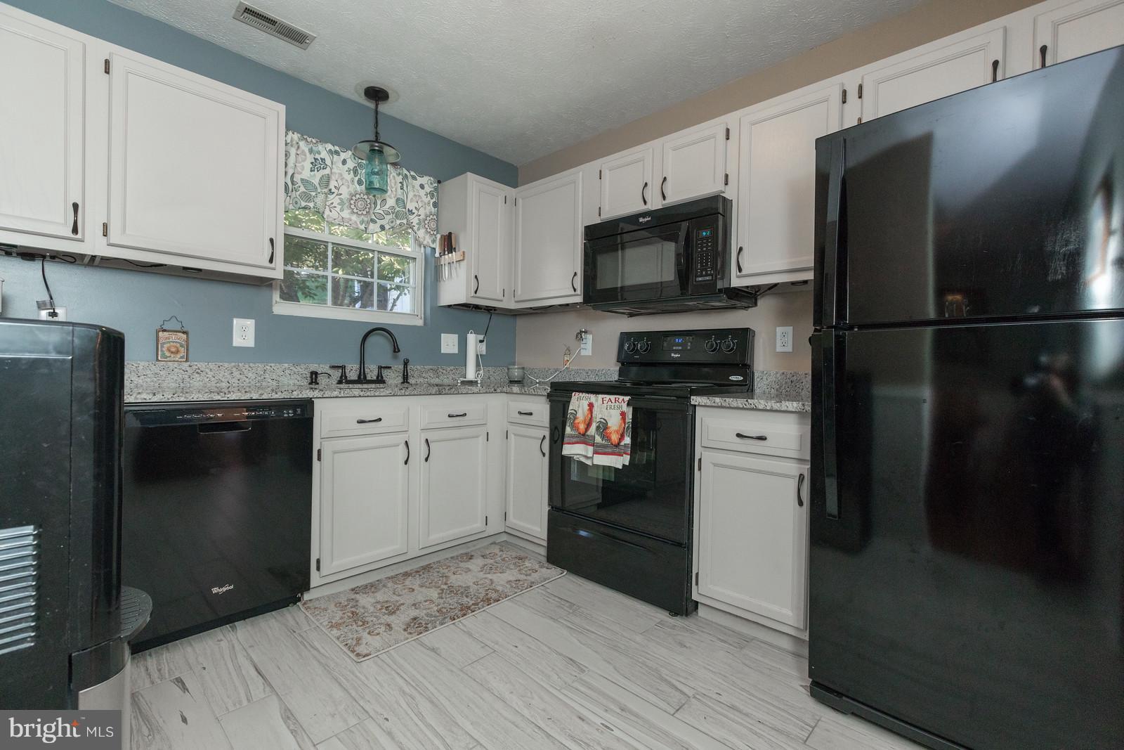 891 Valley Mill Road Winchester, VA 22602 - Photo 8 of 30 Kitchen