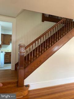 16661 Frederick Road Mount Airy, MD 21771 - Photo 11 of 11 Very decorative and cool staircase.