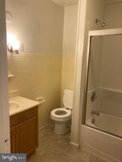 16661 Frederick Road Mount Airy, MD 21771 - Photo 9 of 11 2nd level full bath
