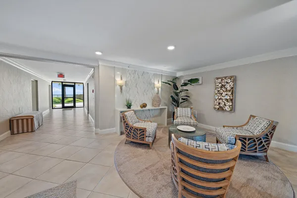 $1,890,000 | 200 South Beach Road, Unit 102, Tequesta, FL 33469