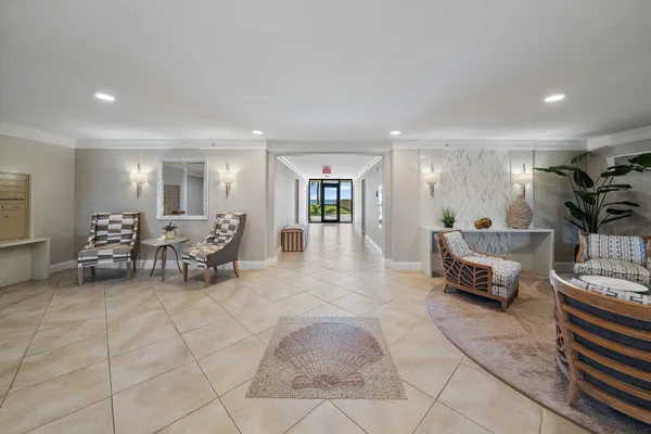 $1,890,000 | 200 South Beach Road, Unit 102, Tequesta, FL 33469