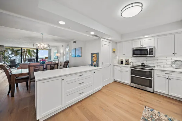 $1,890,000 | 200 South Beach Road, Unit 102, Tequesta, FL 33469