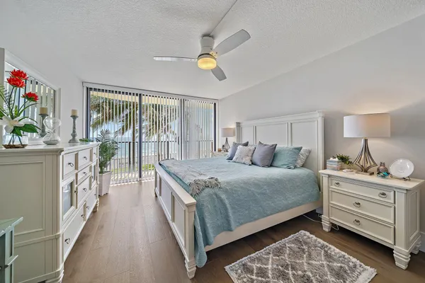 $1,890,000 | 200 South Beach Road, Unit 102, Tequesta, FL 33469