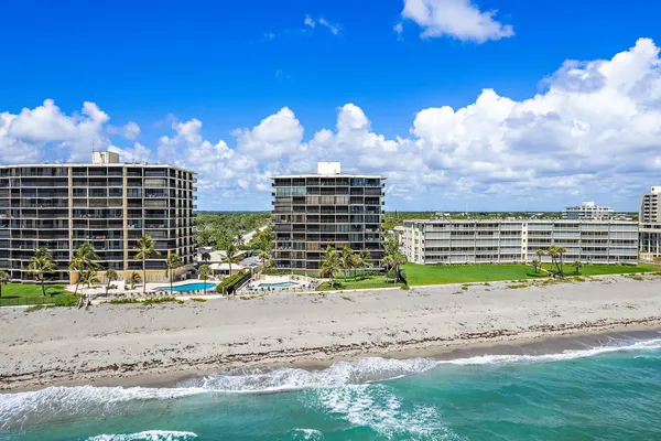 $1,890,000 | 200 South Beach Road, Unit 102, Tequesta, FL 33469