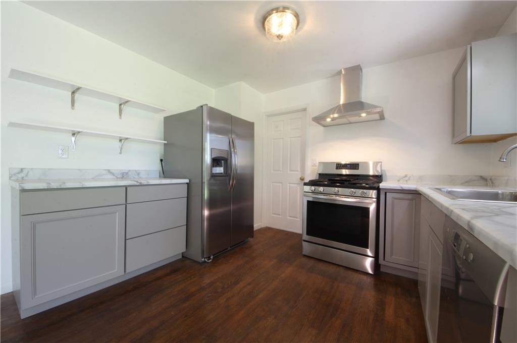 5430 Thompson Road Indianapolis, IN 46221 - Photo 3 of 13 Gallery Image 3
