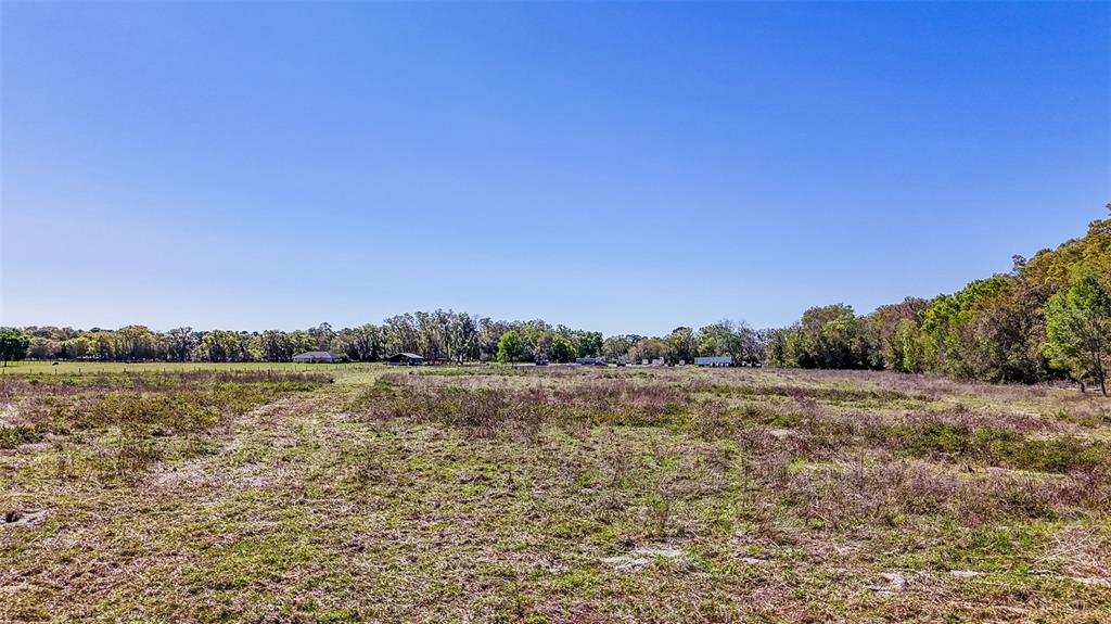 Northeast 160th Avenue Williston, FL 32696 - Photo 39 of 44 a view of lake and mountain