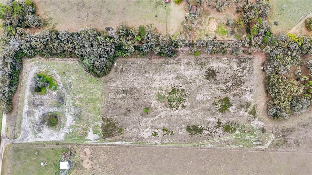 Northeast 160th Avenue Williston, FL 32696 - Photo 5 of 44 a view of a yard with a fountain