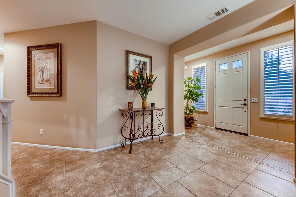 31372 Placer Condreu Temecula, CA 92591 - Photo 4 of 52