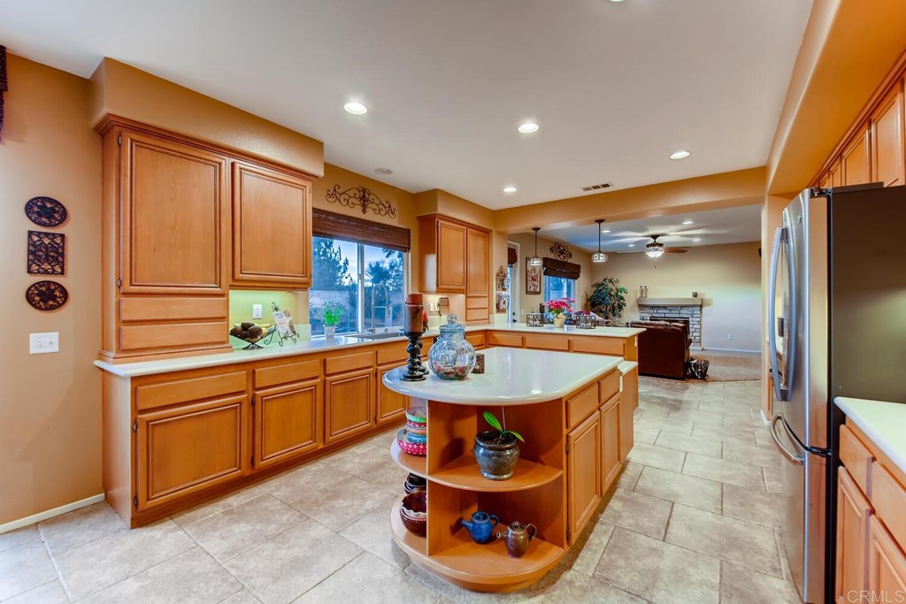 31372 Placer Condreu Temecula, CA 92591 - Photo 9 of 52