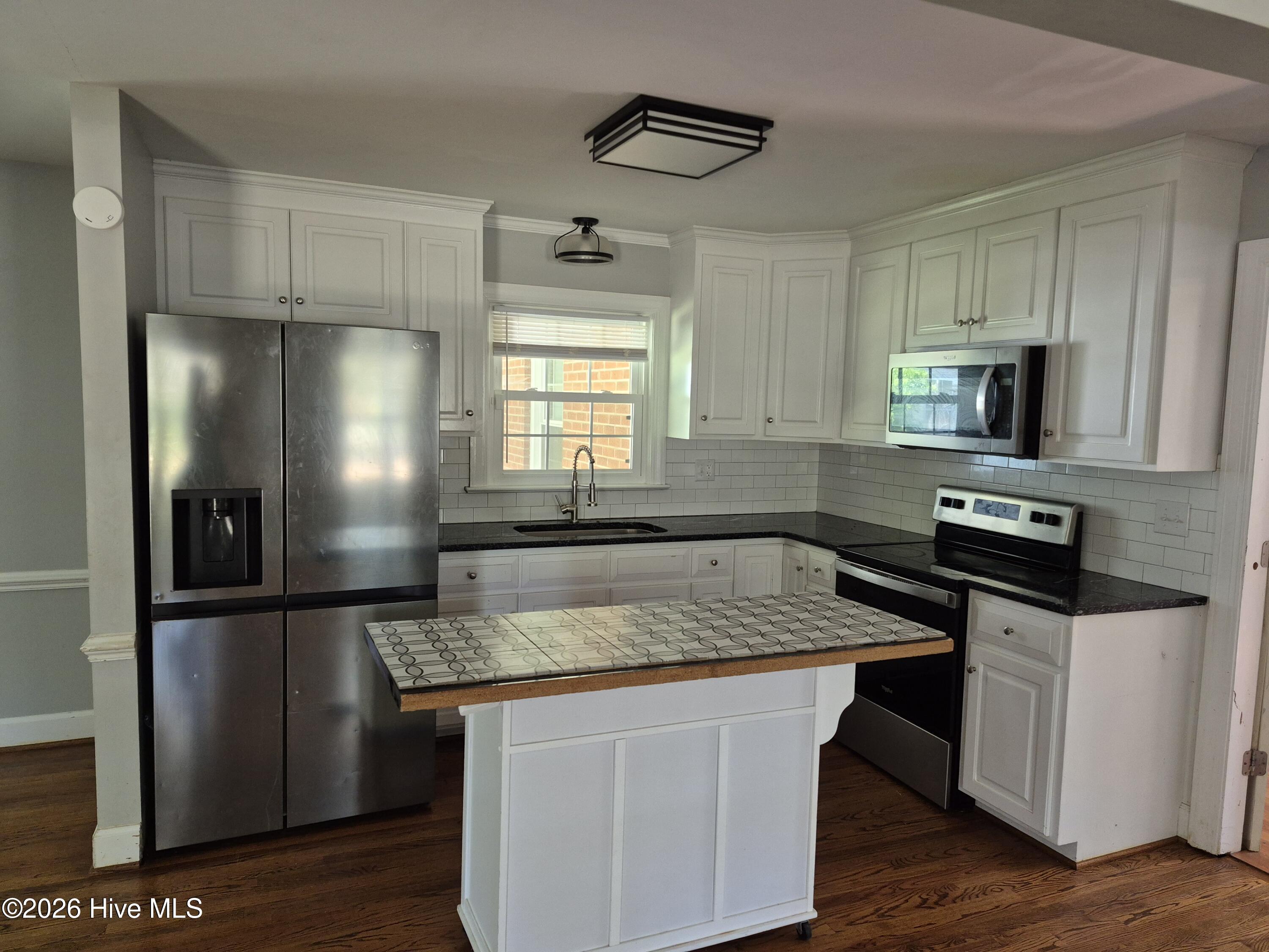 3000 Ridgecrest Drive Rocky Mount, NC 27803 - Photo 4 of 18 Kitchen
