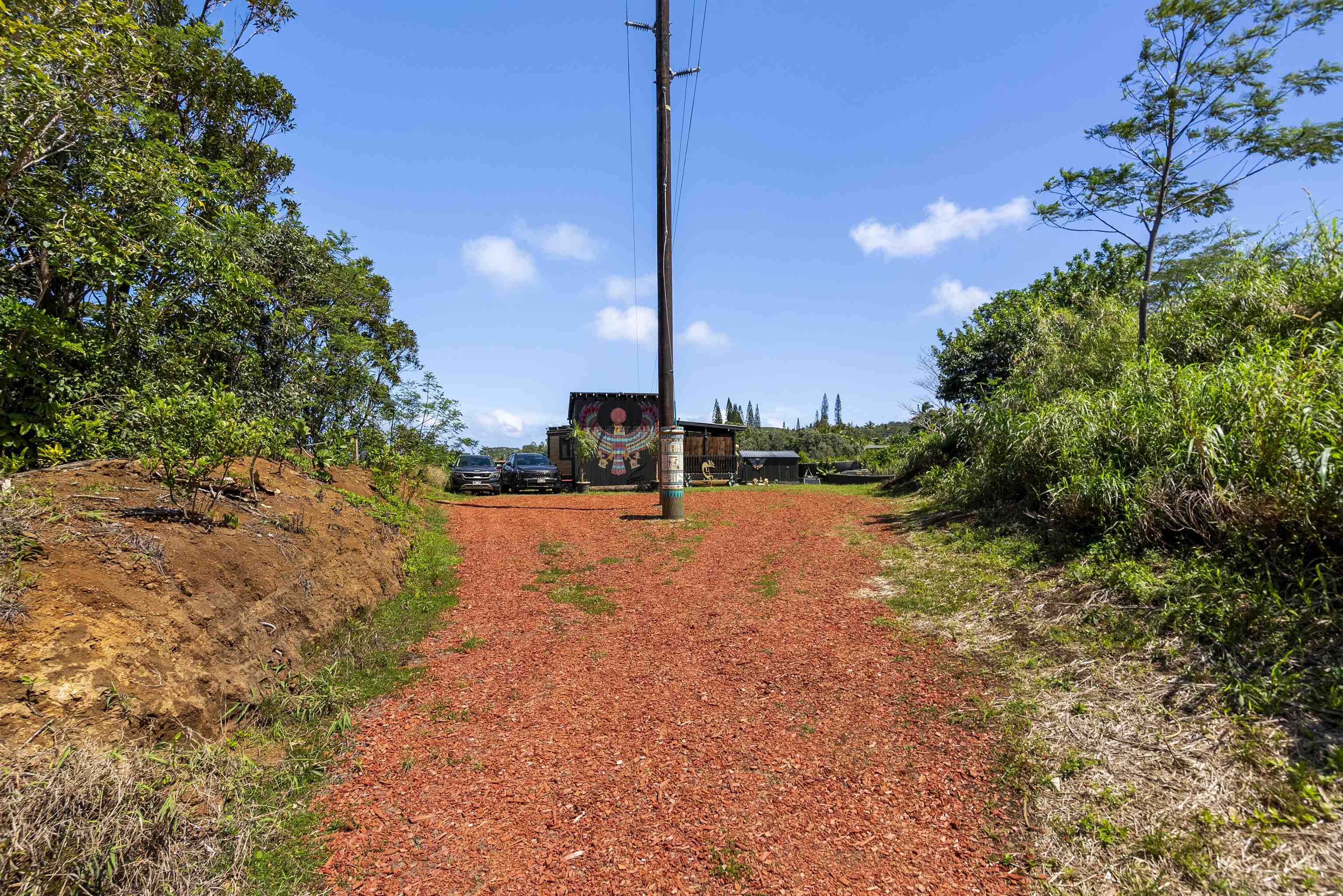 3980 Hana Highway Haiku, HI 96708 - Photo 29 of 33 a view of a street with a building in the background