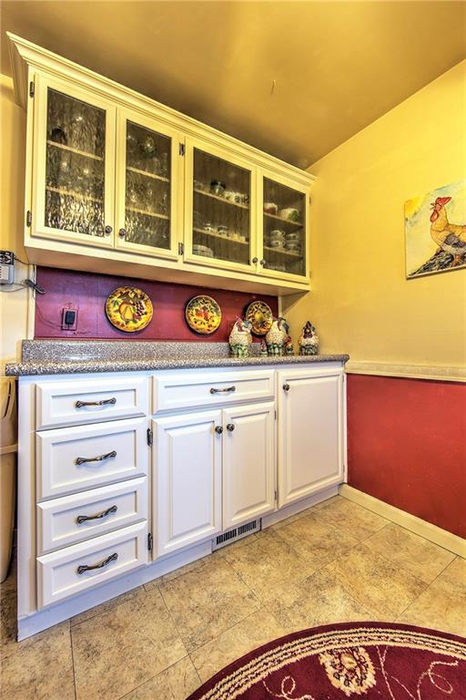 5214 McAnulty Road Baldwin, PA 15236 - Photo 8 of 25 Gallery Image 8