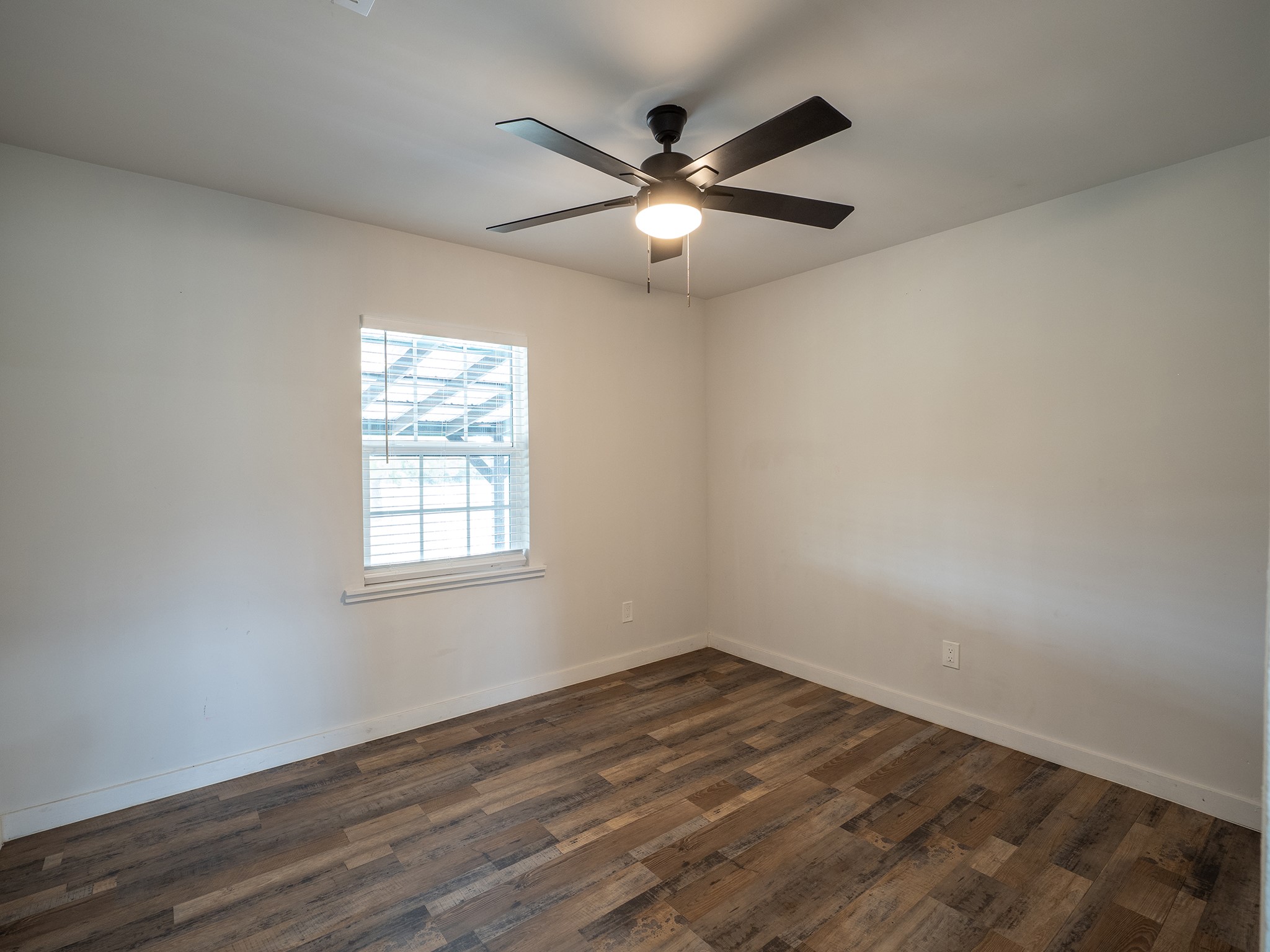 375 Brown Road McDade, TX 78650 - Photo 13 of 28