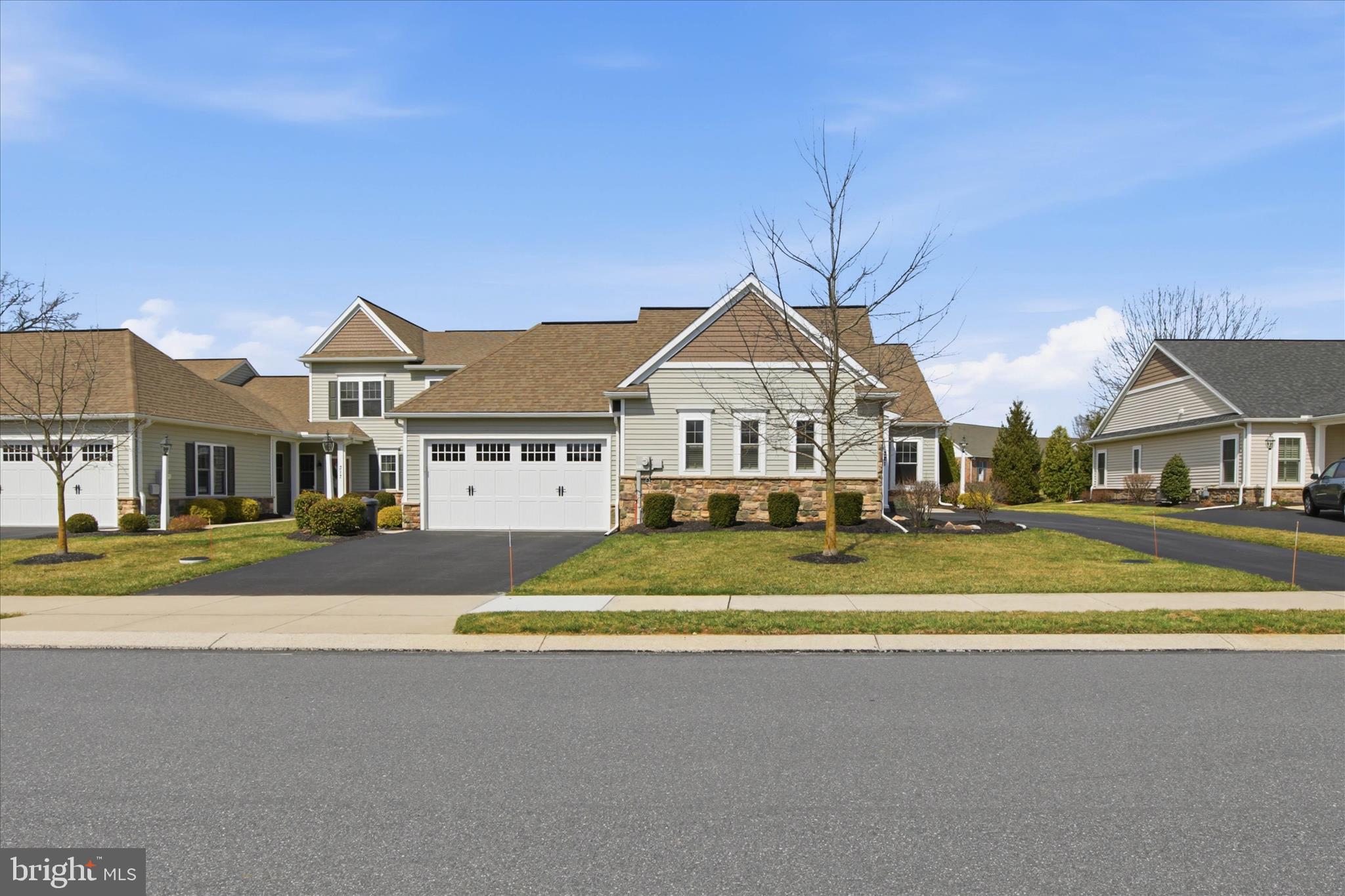 321 Pin Oak Drive Lititz, PA 17543 - Photo 6 of 27