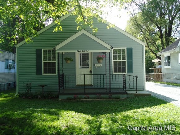3041 South 13th Street Springfield, IL 62703 - Photo 1 of 14