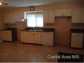 3041 South 13th Street Springfield, IL 62703 - Photo 5 of 14