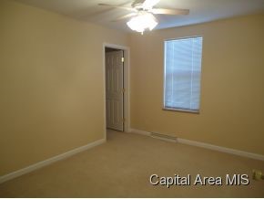 3041 South 13th Street Springfield, IL 62703 - Photo 7 of 14
