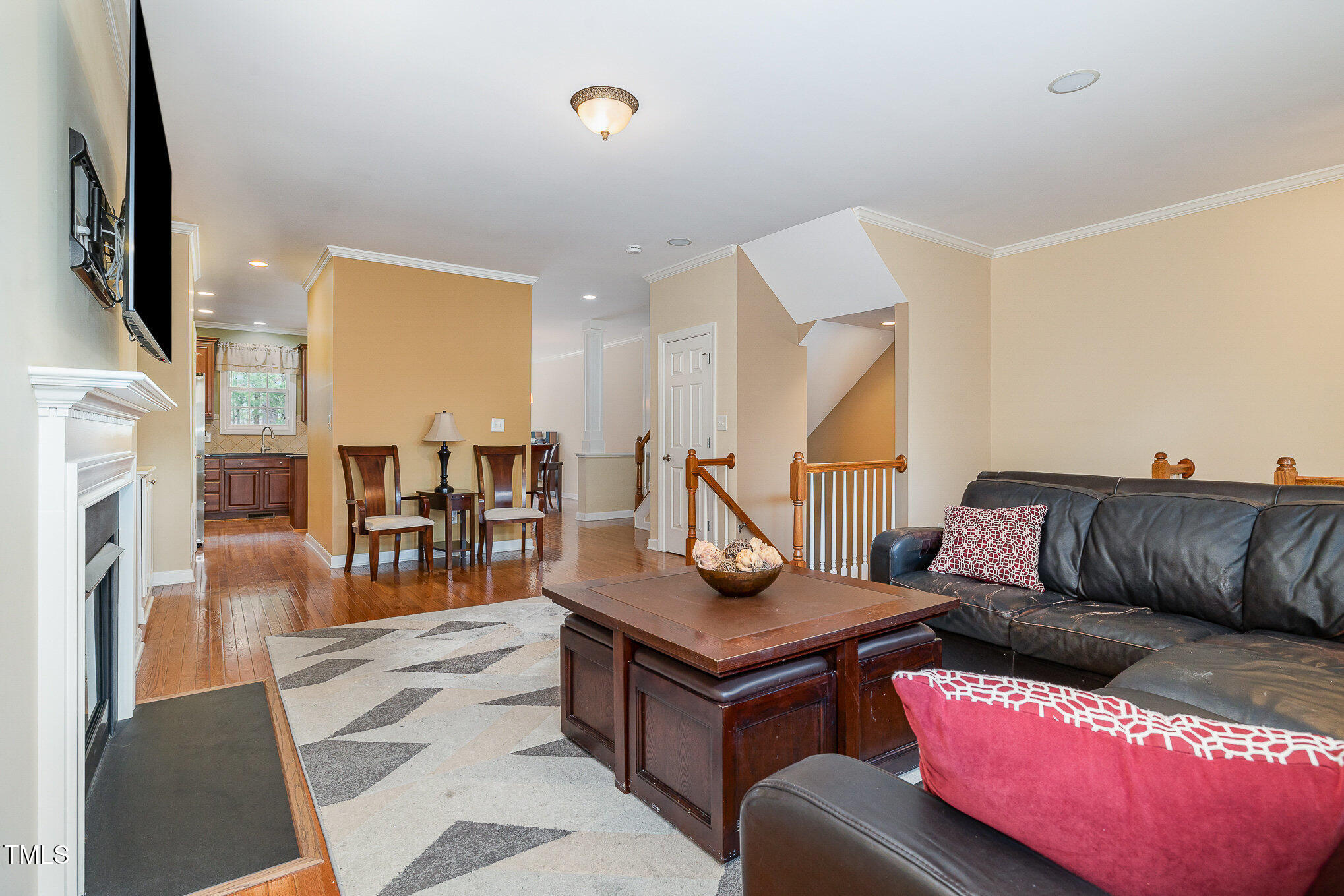 4020 Abbey Park Way Raleigh, NC 27612 - Photo 4 of 27 Living Area