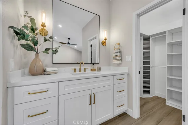 $795,000 | 28224 Oaklar Drive, Saugus, CA 91350