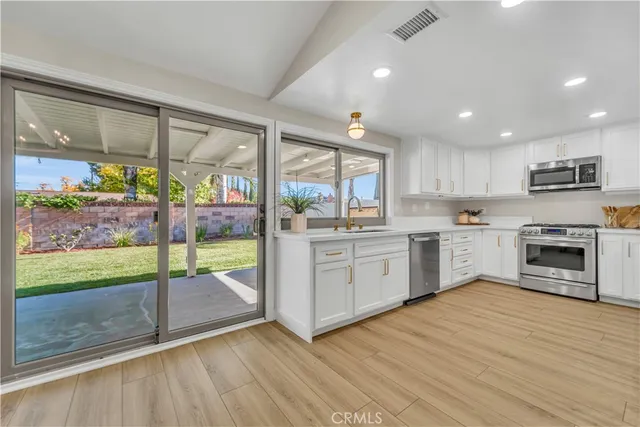 $795,000 | 28224 Oaklar Drive, Saugus, CA 91350