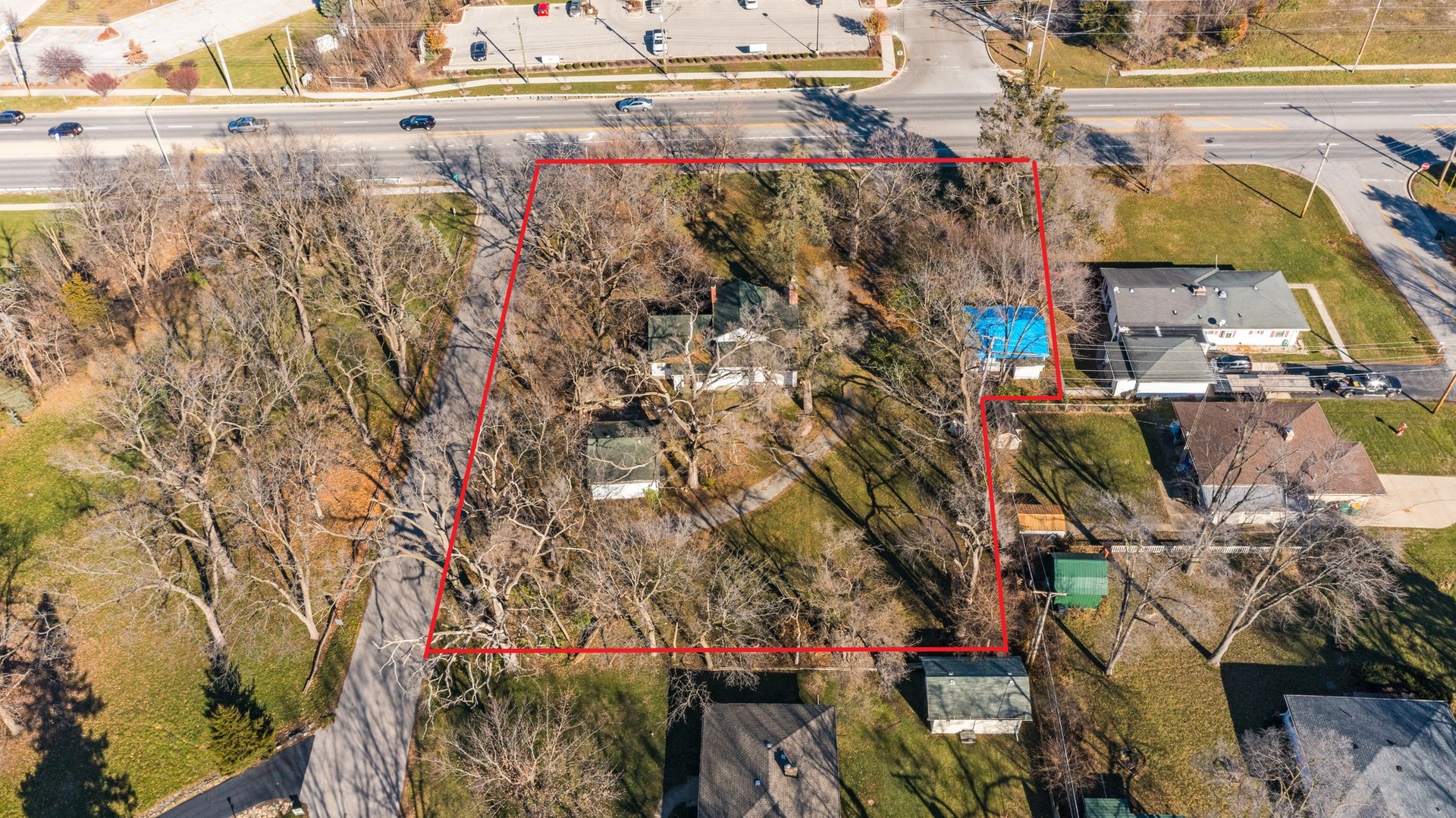 2576 Plainfield Road Joliet, IL 60435 - Photo 5 of 13 a view of outdoor space and swimming pool