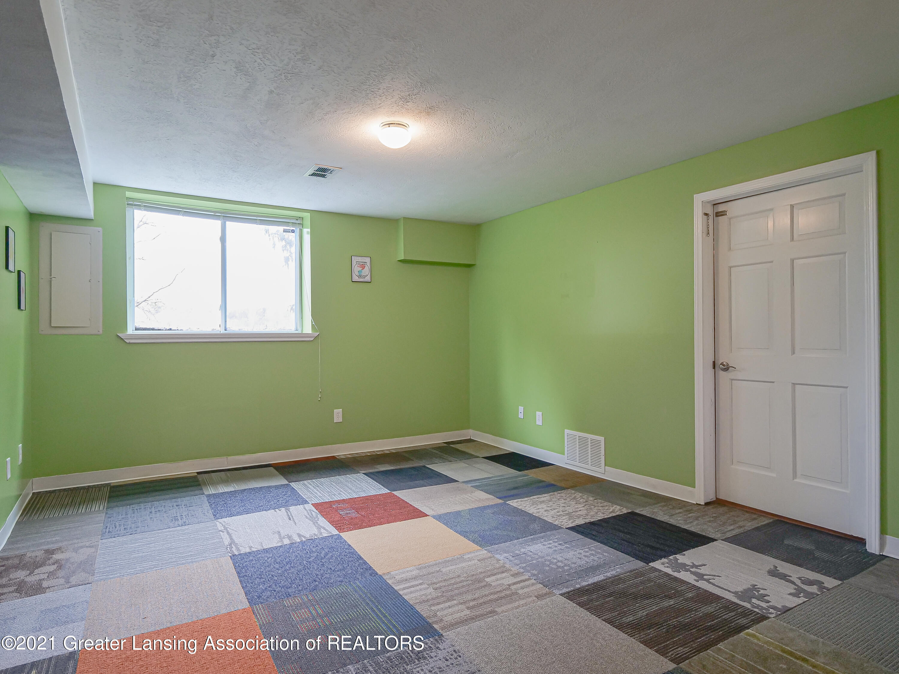1330 Willoughby Road Mason, MI 48854 - Photo 39 of 50 1330_Willoughby_Rd-45