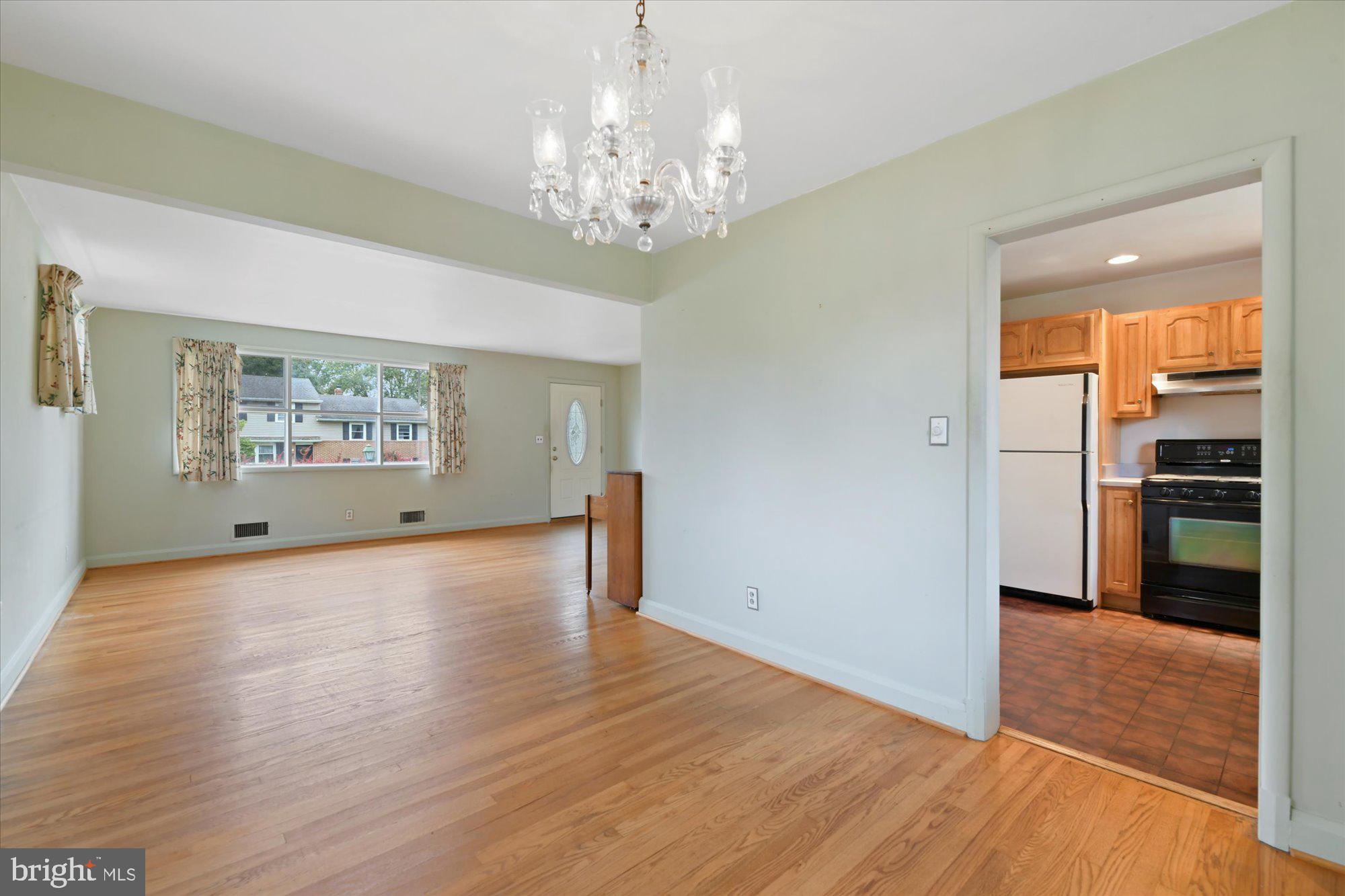 1614 Landon Road Towson, MD 21204 - Photo 11 of 41 Gallery Image 11