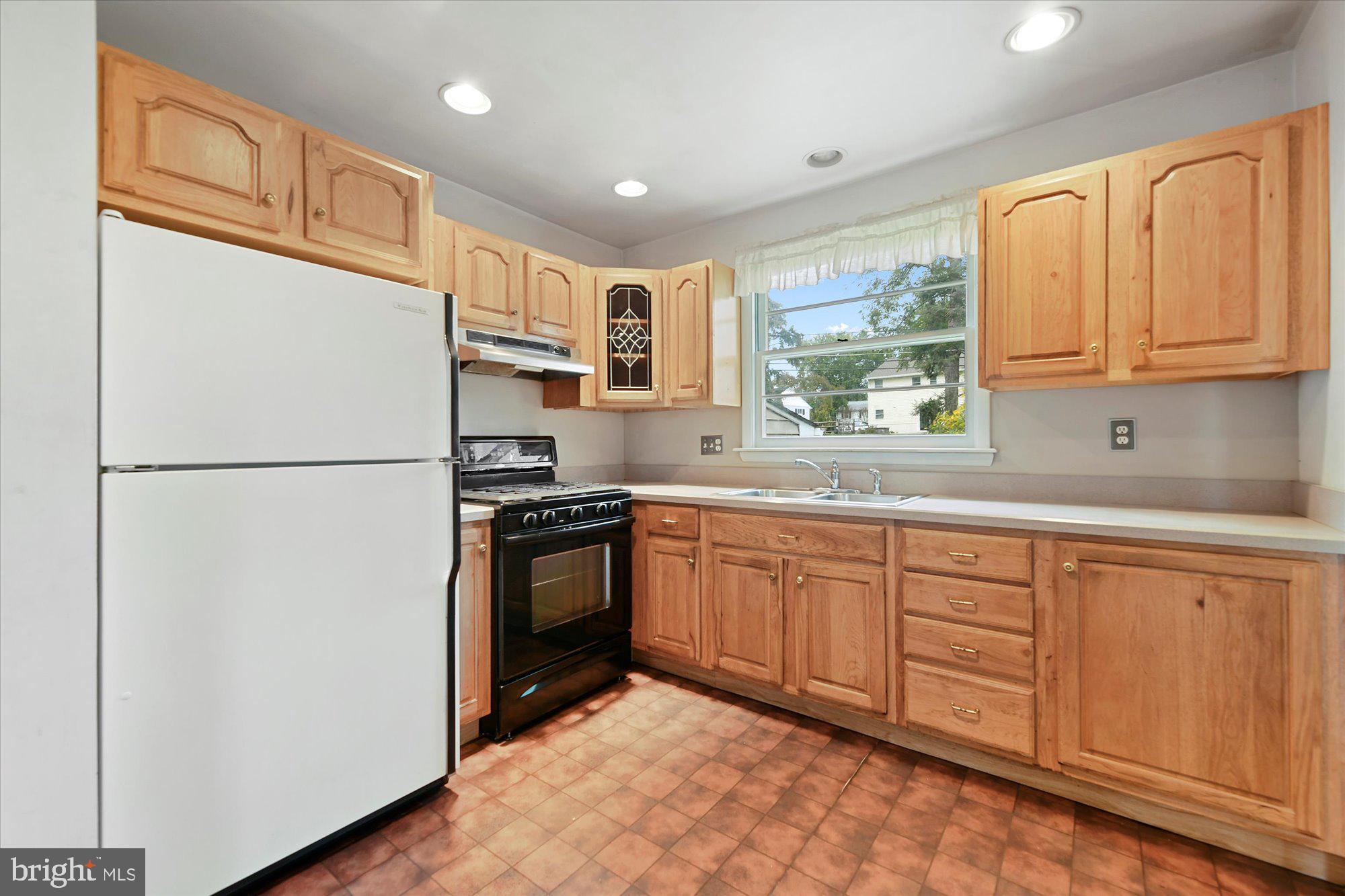 1614 Landon Road Towson, MD 21204 - Photo 13 of 41 Gallery Image 13
