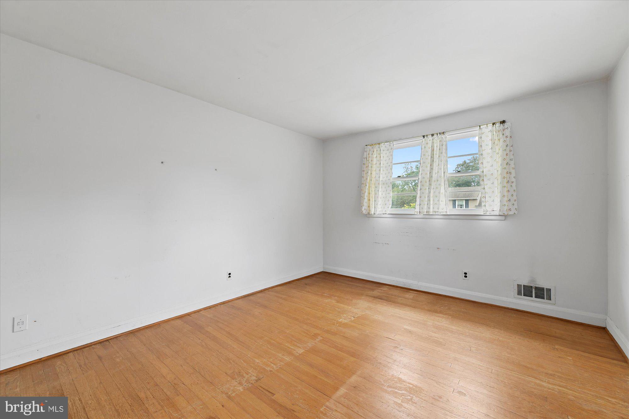 1614 Landon Road Towson, MD 21204 - Photo 20 of 41 Gallery Image 20