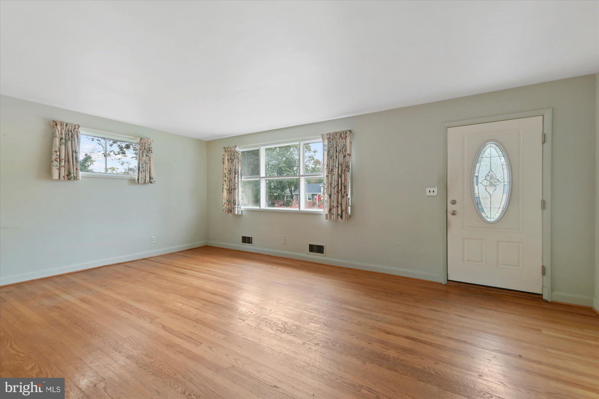 1614 Landon Road Towson, MD 21204 - Photo 6 of 41 Gallery Image 6