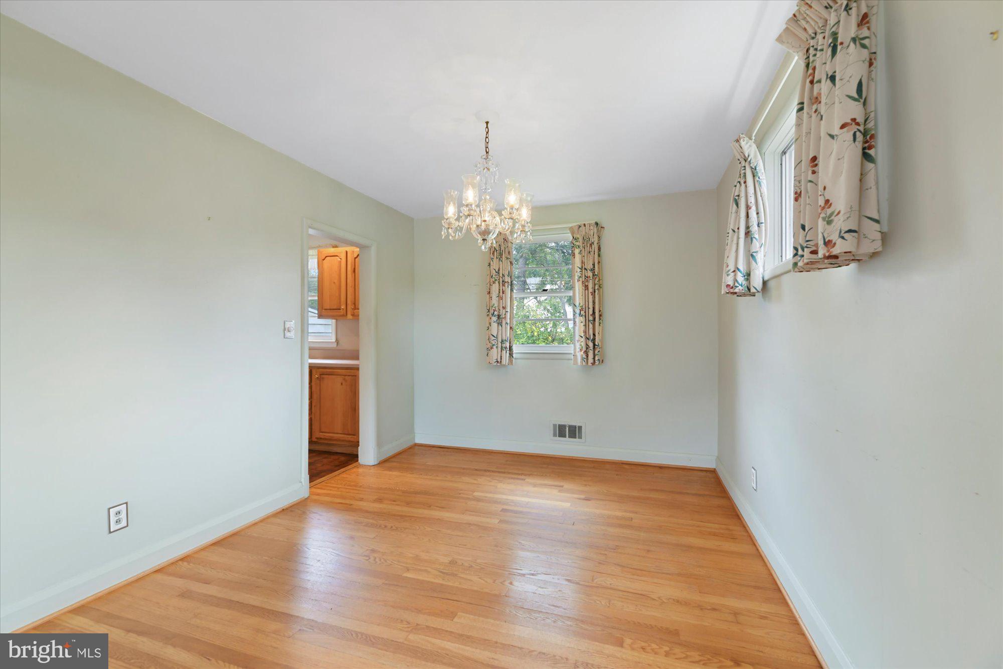 1614 Landon Road Towson, MD 21204 - Photo 9 of 41 Gallery Image 9