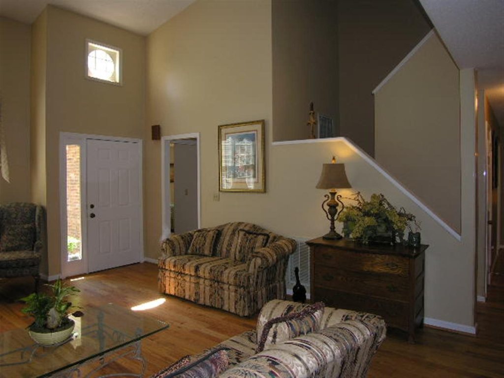 106 Hickory Ridge Court Central, SC 29630 - Photo 8 of 35 Gallery Image 8