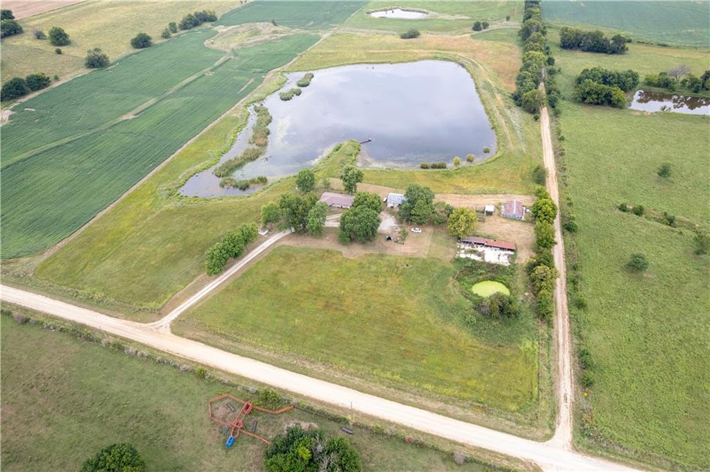 1698 9000 Road Oswego, KS 67356 - Photo 3 of 66