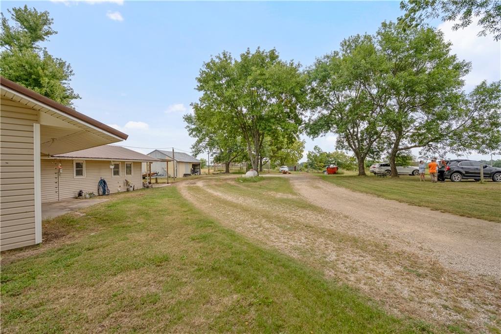 1698 9000 Road Oswego, KS 67356 - Photo 43 of 66